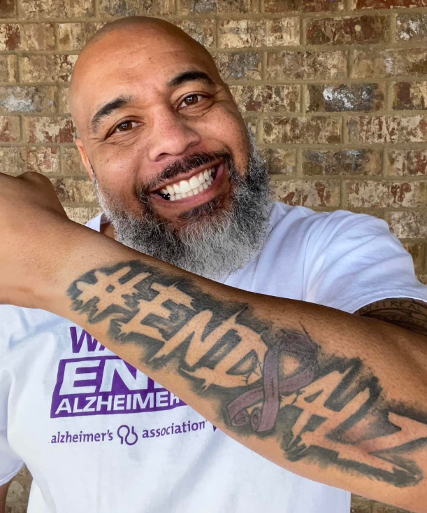 Sheldon Hudlin supporting Alzheimer's awareness